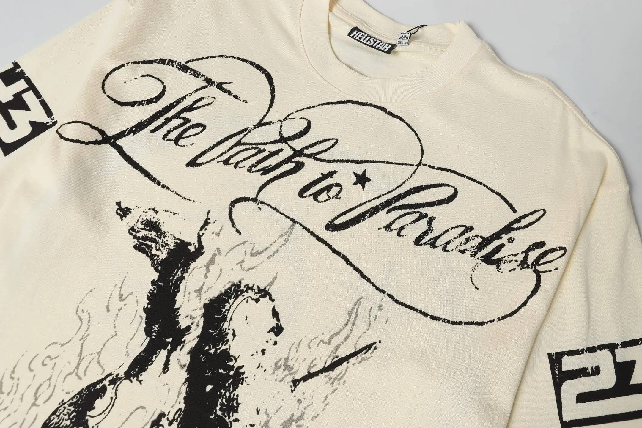 713# /White I P54 In Stock Hellstar 、 T （fabric):32 240 Sizes（size）：S-M- L- X L （colour）： /White